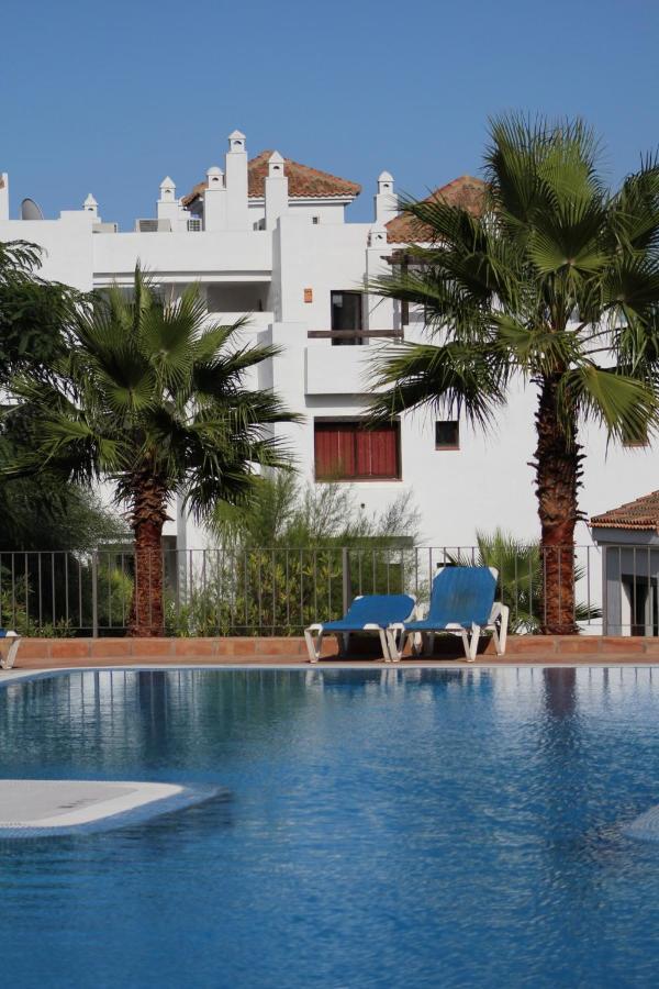 2149-Amazing groundfloor 3 bedrooms on golf, pools Alcaidesa Buitenkant foto