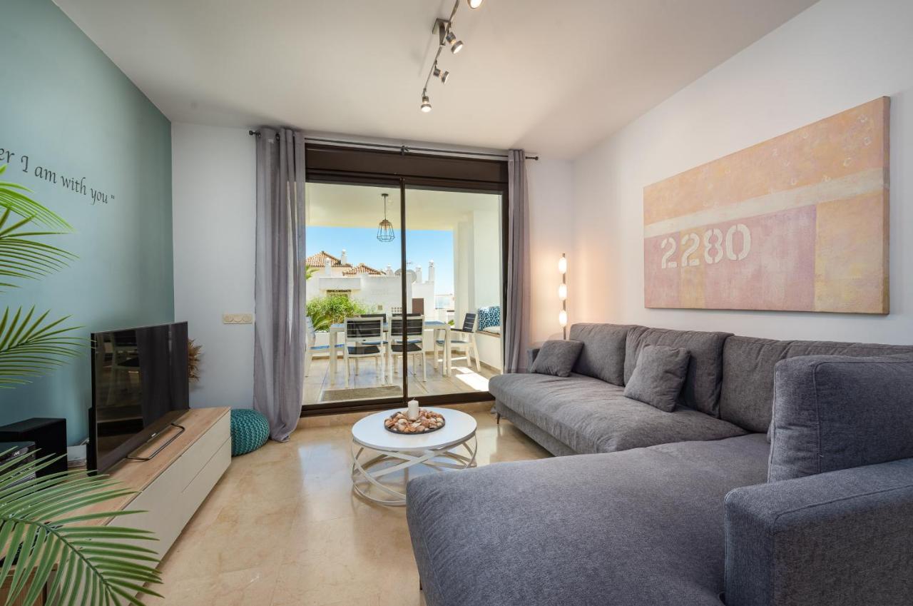 2149-Amazing groundfloor 3 bedrooms on golf, pools Alcaidesa Buitenkant foto