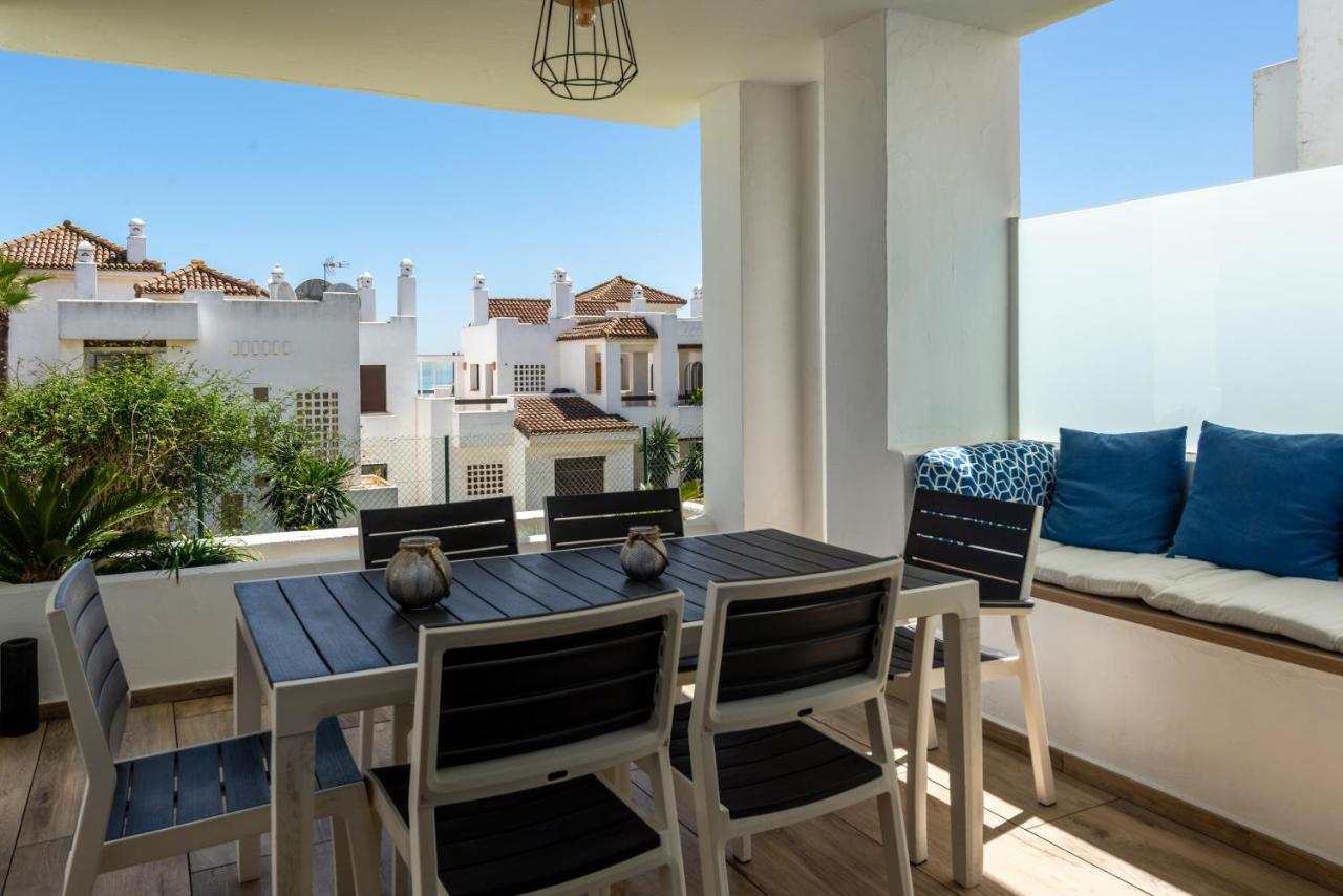 2149-Amazing groundfloor 3 bedrooms on golf, pools Alcaidesa Buitenkant foto