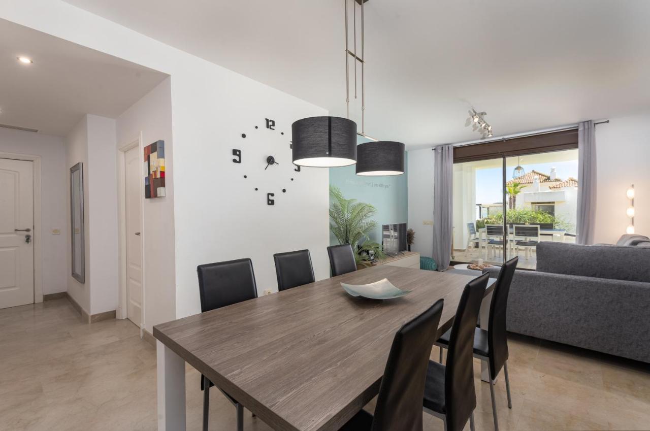 2149-Amazing groundfloor 3 bedrooms on golf, pools Alcaidesa Buitenkant foto