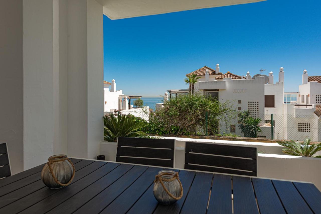 2149-Amazing groundfloor 3 bedrooms on golf, pools Alcaidesa Buitenkant foto