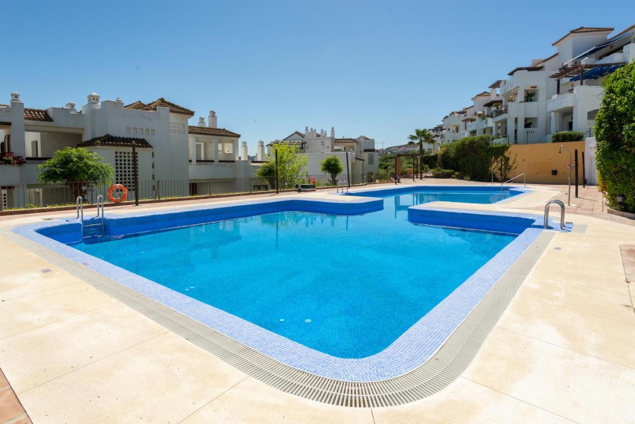 2149-Amazing groundfloor 3 bedrooms on golf, pools Alcaidesa Buitenkant foto